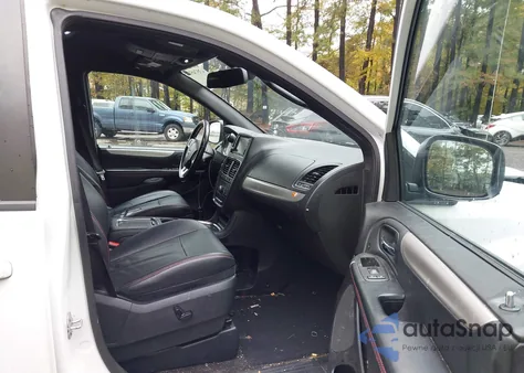 2018 Dodge Grand Caravan Gt z USA, uszkodzony, nr VIN 2C4RDGEG3JR254139